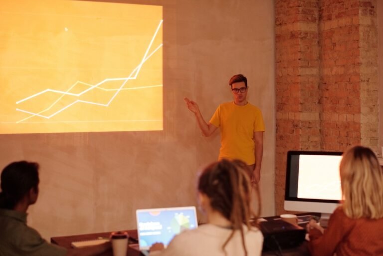 Creating Business Presentations That Support Clear Communication Creating Business Presentations